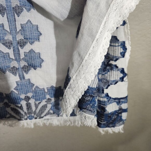 J Jill Poncho Top One Size Floral Embroidered Tassel Tie Neckline White Blue - Picture 4 of 12